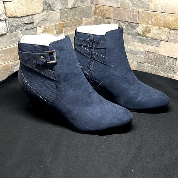 KS Selection Shoes - KS blue man made fabric heel boot
